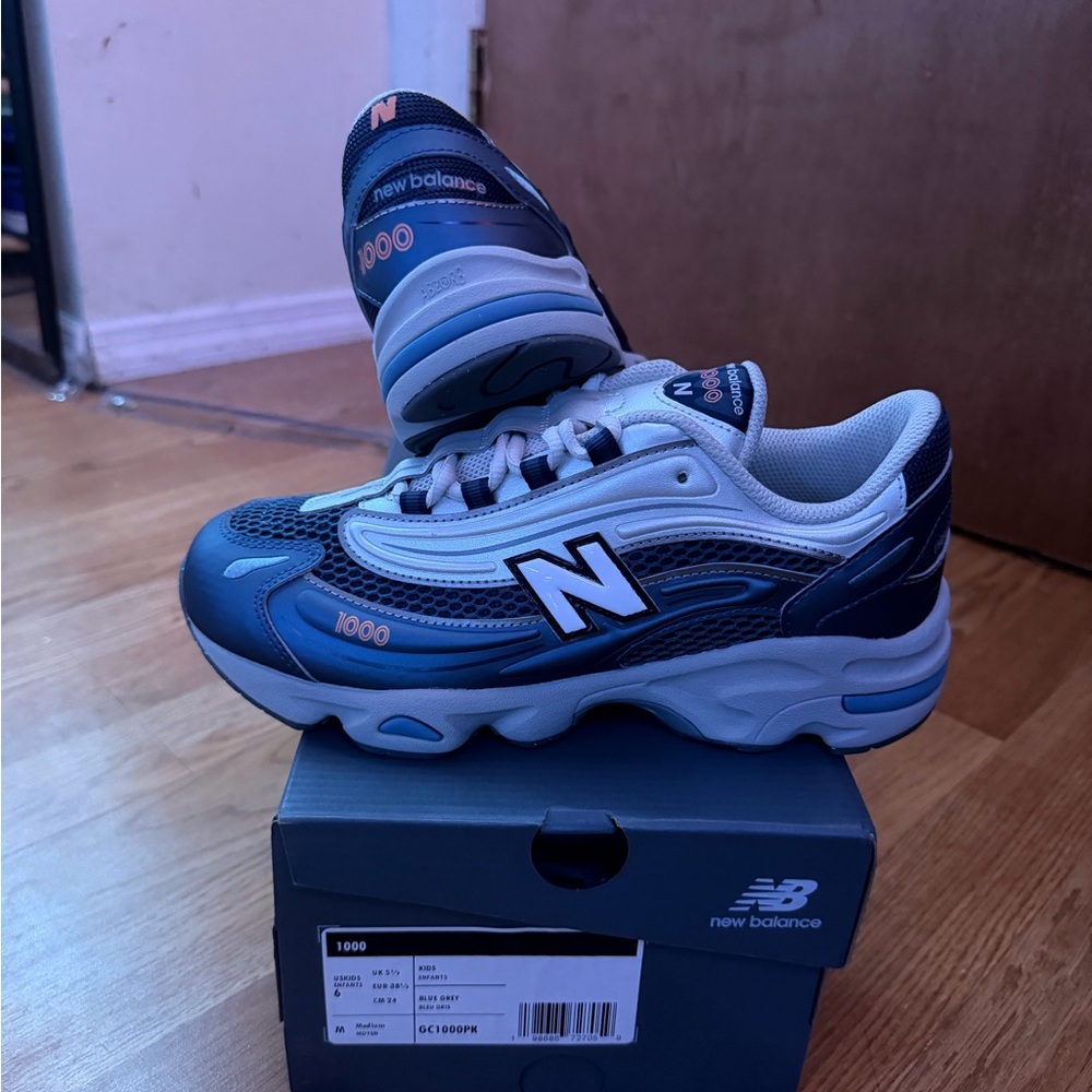 New Balance 1000 Boys'  Grade school GC1000PK(GS) Size 6Y